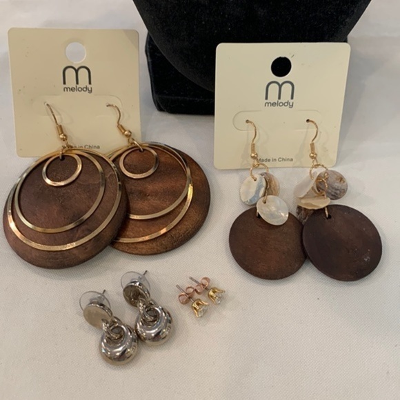 💐5/25 4 pair lot bundle new wood disc gold tone cz stud door knocker silver - Picture 1 of 9